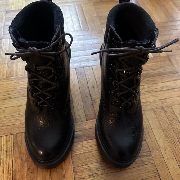 Dr Martens black boots - Picture 2 of 8